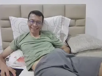 skinnylatino51 webcam model stream image