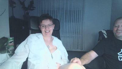 oOSUSIOo webcam cam4 model stream image