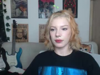 lovely_cass webcam model stream image