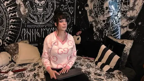 EVILYN webcam stripchat model stream image