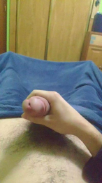 polli_play webcam model stream image