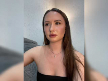 PLEELUS webcam model stream image