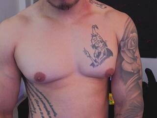 Ahiezer webcam model stream image