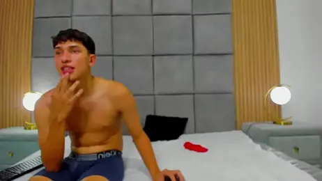 ChanellandMax webcam model stream image