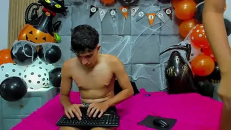 ChanellandMax webcam model stream image