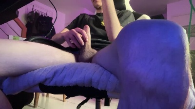 Tkt___ webcam model stream image