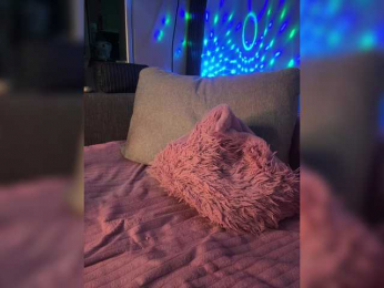 Sugarbaby33 webcam model stream image