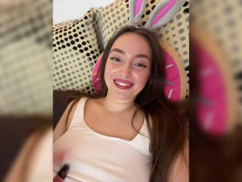 ChloeMeow webcam model stream image