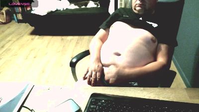 emjea webcam model stream image