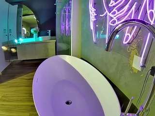 voyeurcam-casa-salsa-bathtub-pov webcam model stream image