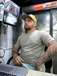 Catire10_ webcam model stream image