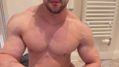 Quinny webcam model stream image