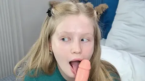 LilianHowards webcam stripchat model stream image