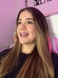 ShelbyHagen webcam model stream image