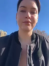 KikiWatson webcam model stream image