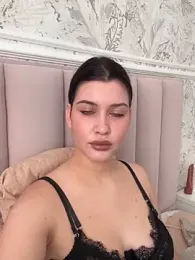 KikiWatson webcam model stream image