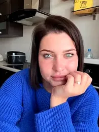 KikiWatson webcam model stream image