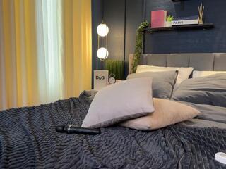 Adriana Stacy webcam model stream image