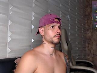 William Madrid webcam flirt4free model stream image