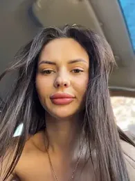 PrincessaHill_ webcam model stream image