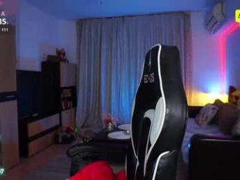 rosesarered97 webcam model stream image