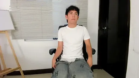 Blum_icee webcam stripchat model stream image