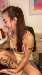 littlethy webcam model stream image