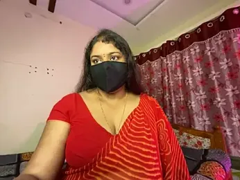 LouleyRanii webcam model stream image