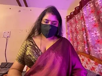 LouleyRanii webcam model stream image