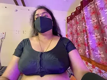 LouleyRanii webcam model stream image