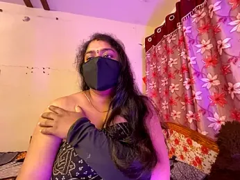 LouleyRanii webcam model stream image