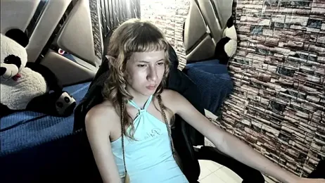 vivienne_hadi webcam stripchat model stream image