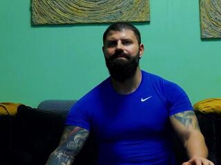 Xtream Leonard webcam model stream image