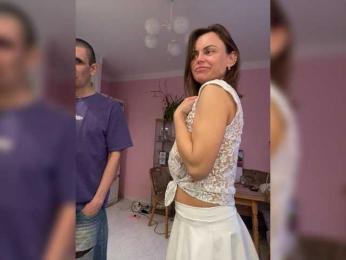 Easy-Li webcam bongacams model stream image