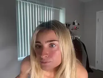 meggsworld webcam model stream image