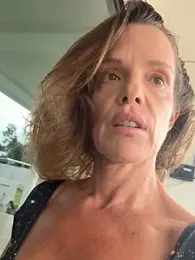 mommyselenafit_ webcam model stream image