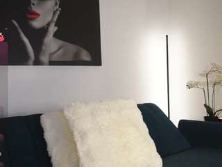 izybelle webcam model stream image