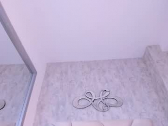 kyany_ webcam model stream image