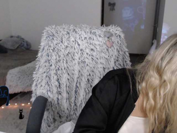 _Xyliganka777_ webcam model stream image