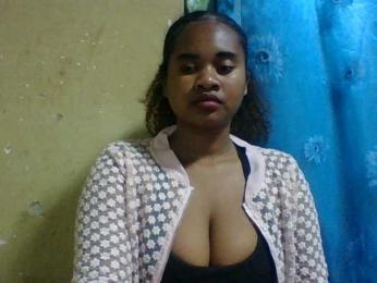 Marie121 webcam model stream image