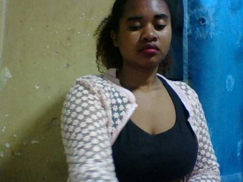 Marie121 webcam bongacams model stream image