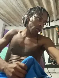 Larry-n-clouds webcam model stream image