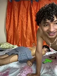 Nezuko-uWux webcam model stream image