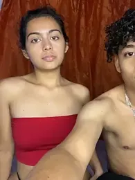 Nezuko-uWux webcam stripchat model stream image