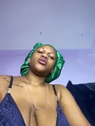 BonnyMolhada webcam model stream image