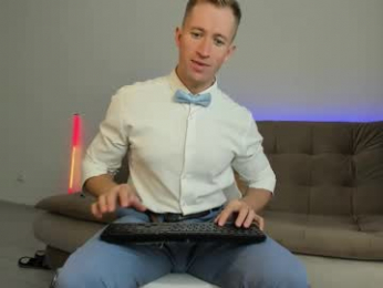 marc105100 webcam model stream image