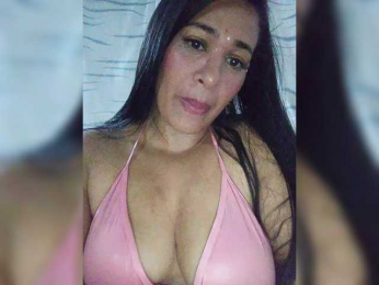 Letty33 webcam model stream image