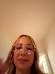 rileylovesyou webcam model stream image