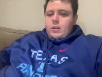 bisexualchubbyboy 的直播截图
