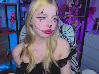 Petula Grief webcam model stream image